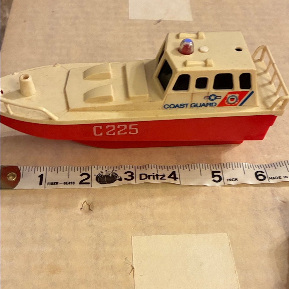 Vintage Majorette Sonic Flasher Coast Guard Boat C225 plastic red white - Picture 9 of 10